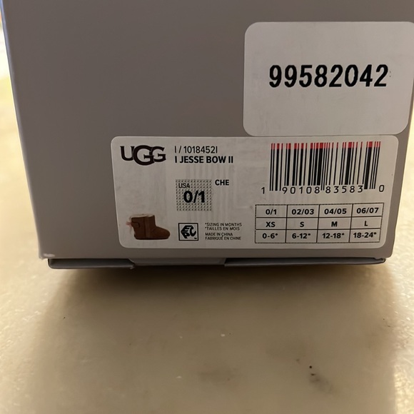 I Jesse Bow II Ugg boots….. Infant size 0/1 - Picture 6 of 6